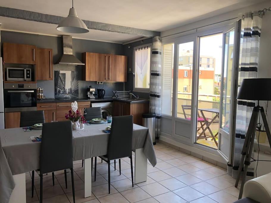 Appartement Balcon, Place De Parking, Centre Ville Valence  Eksteriør billede
