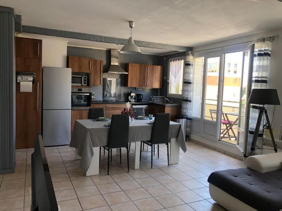 Appartement Balcon, Place De Parking, Centre Ville Valence  Eksteriør billede